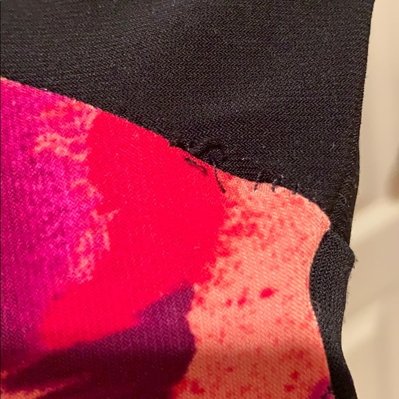 Dramatic Floral dress - Picture 5 of 5